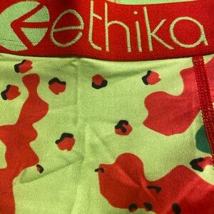 Men’s original 💋💋💋 SOLD 💋💋💋ETHIKA BMR Camo Drip  boxer new with tag